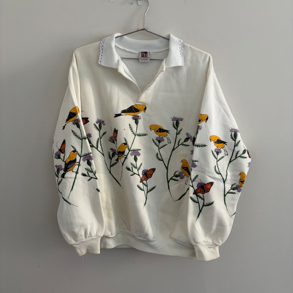 Art Unlimited Sportswear Goldfinch Butterfly Collared Sweatshirt White Large